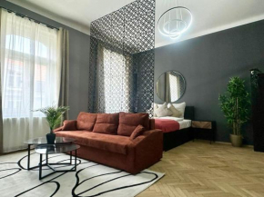 Spacious Living I Luxury Design